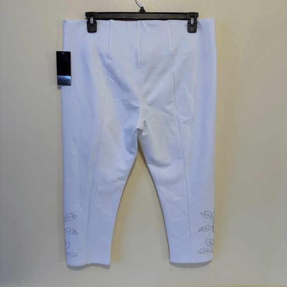Slim Factor By Investments  Ankle Capri Pants Stretch Embellished White XL New - Picture 2 of 7